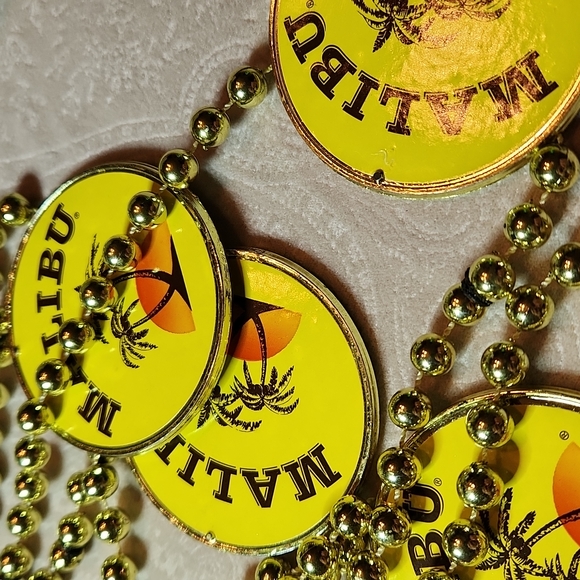 Malibu Rum Mardi Gras beads, set of 9, yellow and orange 💛🧡 - Picture 4 of 7